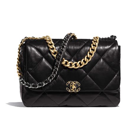 chanel 19 maxi handbags